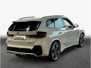 BMW iX1 xDrive30 M Sportpaket , 5-türig (Strom)