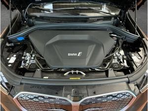 BMW iX1 xDrive30 M Sportpaket , 5-türig (Strom)