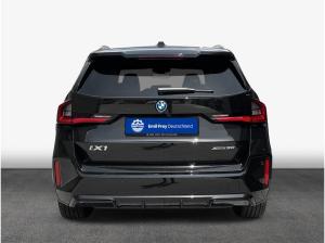 BMW iX1 xDrive30 M Sportpaket , 5-türig (Strom)