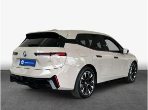 BMW ix iX xDrive45 , 5-türig (Strom)