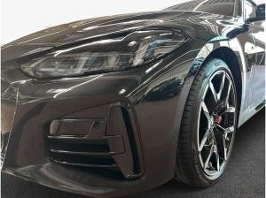 BMW 420 420i Cabrio , 2-türig