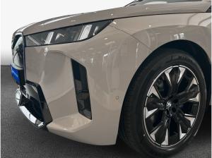 BMW ix iX xDrive45 , 5-türig (Strom)