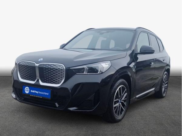 BMW iX1 xDrive30 M Sportpaket , 5-türig (Strom)
