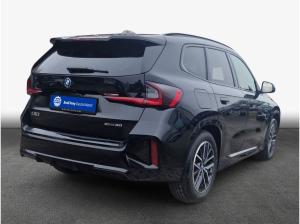 BMW iX1 xDrive30 M Sportpaket , 5-türig (Strom)