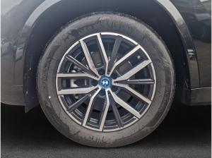 BMW iX1 xDrive30 M Sportpaket , 5-türig (Strom)