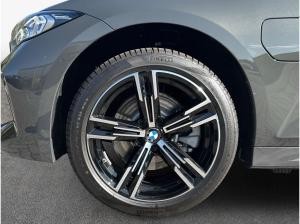 BMW 330 330e Aut. , 4-türig