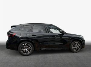 BMW iX1 xDrive30 M Sportpaket , 5-türig (Strom)