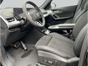 BMW iX1 xDrive30 M Sportpaket , 5-türig (Strom)