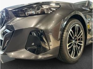 BMW 540 540d xDrive Touring Aut. , 5-türig (Diesel)