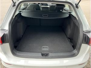 Volkswagen Golf VIII Variant 2.0 TDI MFL+KLIMA+LED+PDC+DAB+