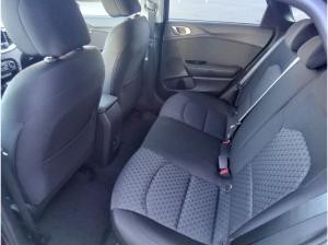 Kia Ceed Silver 1.5 T-GDI 6-Gang