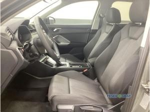 Audi Q3 advanced 35 TFSI S tronic Matrix AHK Keyless