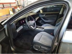 Volkswagen Passat Variant 1,5 eTSi DSG Business ACC R-Kamera elektr.Heckklappe DCC Navi 17" SideAssist