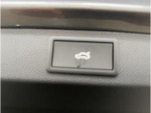 Skoda Karoq Sportline 1,5 TSI DSG *AHK* Aktion