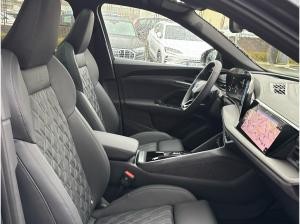 Audi Q5 SUV TDI quattro S tronic Digitales Cockpit