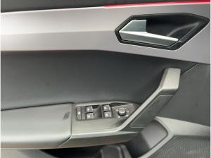 Seat Leon Sportstourer 1.5 eTSI FR DSG Navi Kamera Link