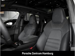 Porsche Cayenne GTS Panorama Head-Up Display