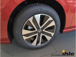 Volkswagen Golf VIII 1,5 eTSI DSG Energy AHK+GJ-REIFEN+APPCONNECT