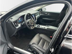 Volvo V60 B4 DCT Plus Dark Mild-Hybrid *Vorführwagen Aktion*