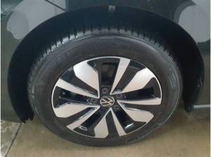 Volkswagen Golf VIII Lim. LED Plus Navi AHK