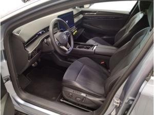 Volkswagen ID.7 Tourer Pro 210 kW IQ.Light+NAV+AHK+HUD