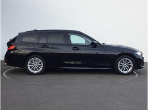 BMW 330 330e xDrive Touring LC PROF+HUD+PANO+AHK+KAMERA