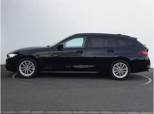 BMW 330 330e xDrive Touring LC PROF+HUD+PANO+AHK+KAMERA