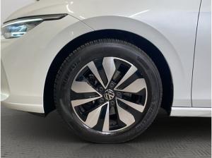 Volkswagen Golf VIII Variant 1.5 eTSI DSG Goal / Navi