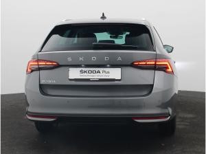 Skoda Octavia Selection 1.5 eTSI DSG / Navi, AHK, LED