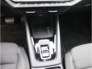 Skoda Octavia Selection 1.5 eTSI DSG / Navi, AHK, LED