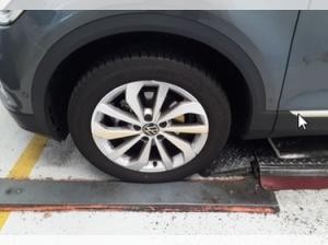 Volkswagen T-Roc 1,5TSI DSG Style AHK elektr. Heckklappe ACC Navi 17Zoll