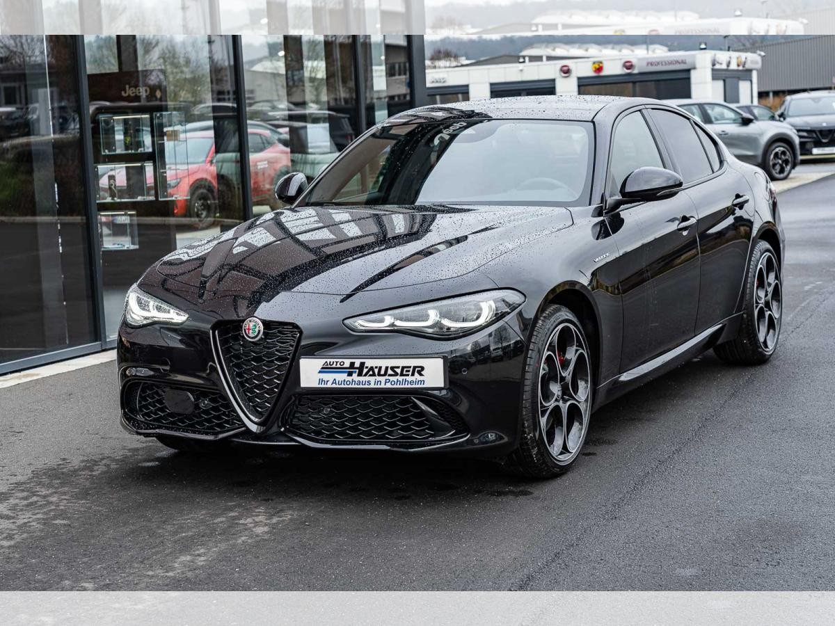 Alfa Romeo Giulia Veloce 2.0 Turbo AT8 Q4 SOFORT PANORAMA PREMIUM TECHNOLOGIE
