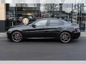 Alfa Romeo Giulia Veloce 2.0 Turbo AT8 Q4 SOFORT PANORAMA PREMIUM TECHNOLOGIE