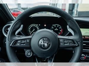 Alfa Romeo Giulia Veloce 2.0 Turbo AT8 Q4 PREMIUM TECHNOLOGIE HARMAN-KARDON