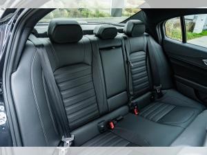 Alfa Romeo Giulia Veloce 2.0 Turbo AT8 Q4 PREMIUM TECHNOLOGIE HARMAN-KARDON