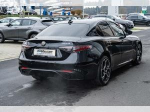 Alfa Romeo Giulia Veloce 2.0 Turbo AT8 Q4 PREMIUM TECHNOLOGIE HARMAN-KARDON