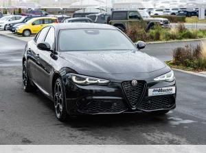 Alfa Romeo Giulia Veloce 2.0 Turbo AT8 Q4 PREMIUM TECHNOLOGIE HARMAN-KARDON