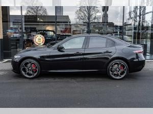 Alfa Romeo Giulia Veloce 2.0 Turbo AT8 Q4 PREMIUM TECHNOLOGIE HARMAN-KARDON