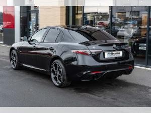 Alfa Romeo Giulia Veloce 2.0 Turbo AT8 Q4 PREMIUM TECHNOLOGIE HARMAN-KARDON
