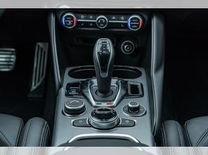 Alfa Romeo Giulia Veloce 2.0 Turbo AT8 Q4 SOFORT PREMIUM TECHNOLOGIE HARMAN KARDON