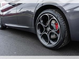 Alfa Romeo Giulia Veloce 2.0 Turbo AT8 Q4 SOFORT PREMIUM TECHNOLOGIE HARMAN KARDON