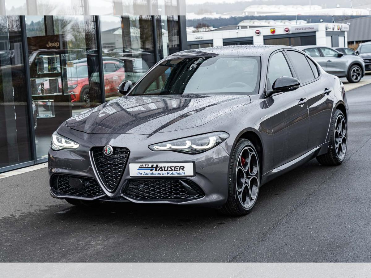 Alfa Romeo Giulia Veloce 2.0 Turbo AT8 Q4 SOFORT PREMIUM TECHNOLOGIE HARMAN KARDON