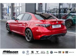 Alfa Romeo Giulia INTENSA 2.0 Turbo AT8 Q4 PANORAMA HARMAN-KARDON BREMBO ROSSO-ETNA