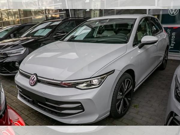 Volkswagen Golf VIII 1.5 eTSI DSG Style