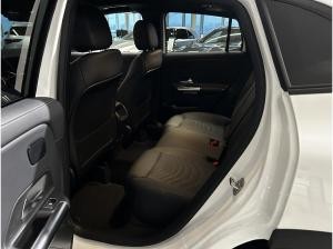 Mercedes-Benz GLA 220 d 4Matic+ Edition Progressive Line+Panodach+AHK+Winter-Paket+DISTRONIC