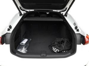 Audi A6 e-tron Sportback AHK Matrix 21 HUD 360°