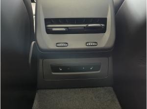 Audi A5 Limousine e-hybrid quattro 270 kW / Tech pro, AHK, Pano, HuD, Sportsitze plus