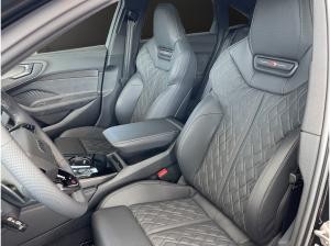 Audi A5 Limousine e-hybrid quattro 270 kW / Tech pro, AHK, Pano, HuD, Sportsitze plus