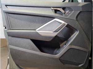 Audi Q3 35 TFSI advanced S-tronic AHK Navi+ PDC+