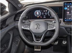 Volkswagen Passat R-Line 2,0 l TSI OPF 4MOTION 7-Gang-Doppelkupplungsgetrie be DSG